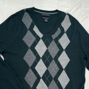 Banana Republic Extra Fine Merino Wool Dark Green Argyle V-Neck Sweater